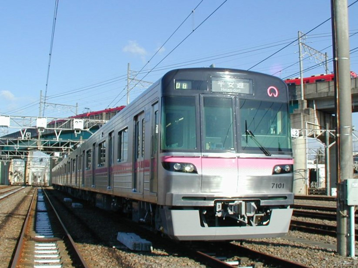 上飯田線7000形の写真